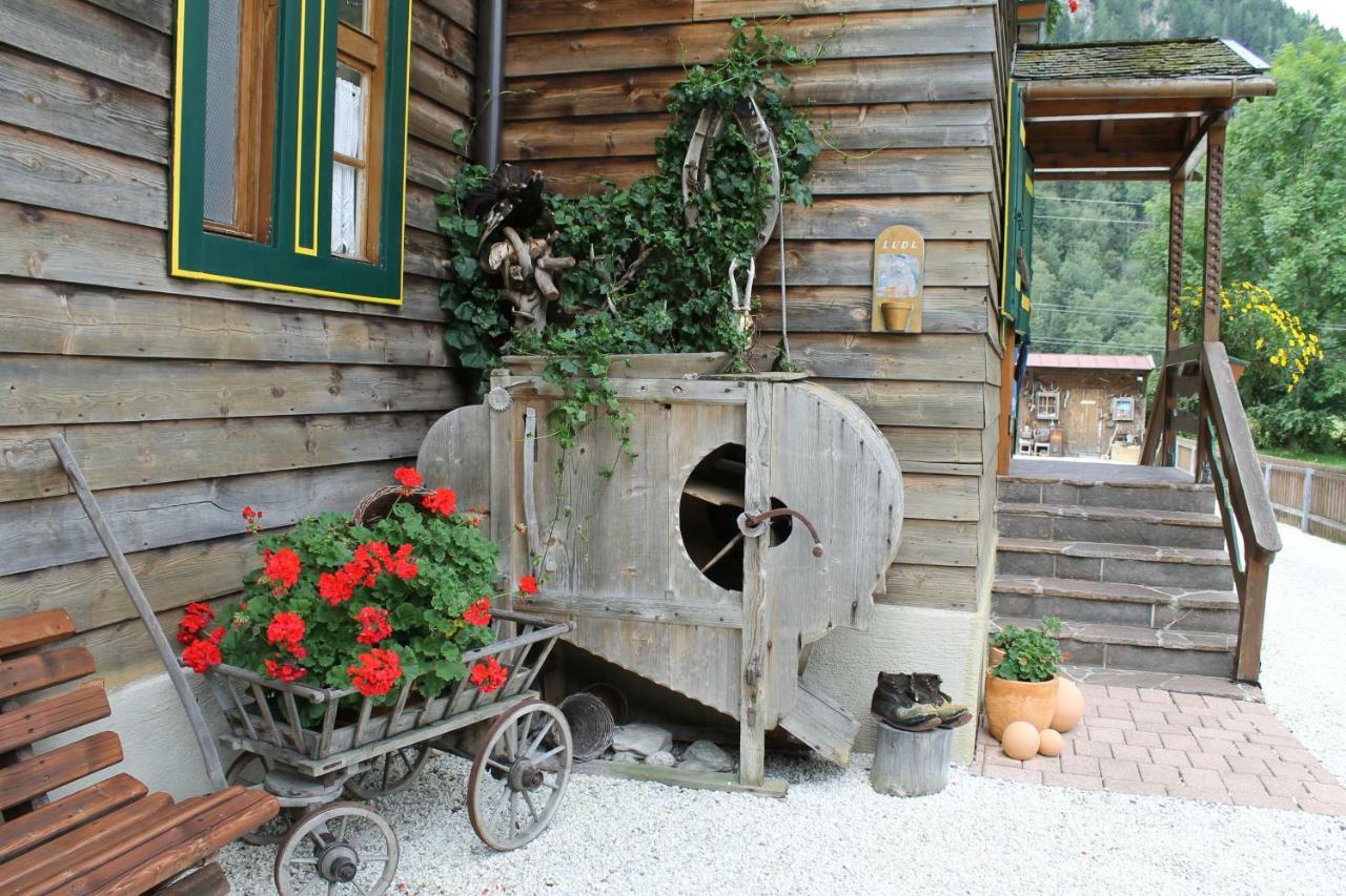 Ferienhaus Ludl Lägenhet Uttendorf Exteriör bild